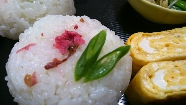 口コミ：海の精さんの桜の花塩漬けでごはん♡の画像（5枚目）