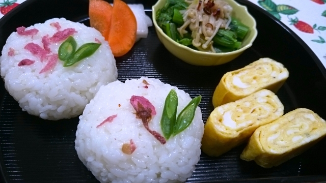 口コミ：海の精さんの桜の花塩漬けでごはん♡の画像（3枚目）