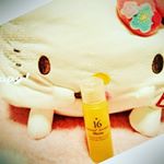 ハホニコさんの16油シャイニー モニターさせて頂きました٩(๑^o^๑)۶さらっとしたオイルでドライヤー前につけるとサラサラな髪に仕上がります！つけ心地は軽いのに艶が出て不思議💕オイルなのに重く…のInstagram画像