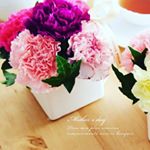 アンジェのお花屋さんが出してる母の日アレンジメントシンプルなのに高級感あってお花の良いとこでてる感じ♡#アンジェのお花屋さん #39mom #monipla #アンジェwebshopファン…のInstagram画像