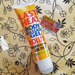 🎀サウナ温感ジェルローラーLASTHEAT✨✨こちらは、マッサージローラーが付いていて気になる部分にコロコロするだけで自宅で簡単エステができます😊💓足のむくみや美脚ケアにも効果的で…のInstagram画像