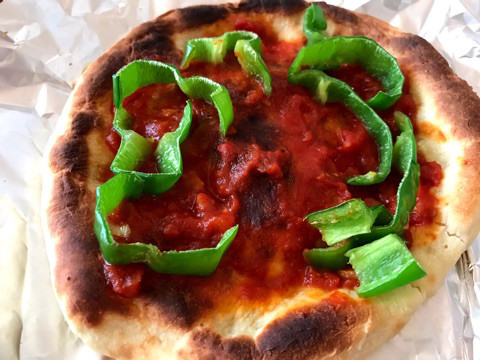 口コミ：
  トマトソースで簡単ピザ@ポポラマーマ、もりもり育つパクチー
の画像（5枚目）