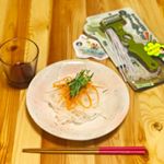 お野菜を細く長く切れる✂︎✂︎糸そーめん削り💕細身なのでお野菜の面に当たりやすく、スッと引く事でお野菜がそうめんのように細く長くスライスできました‼️短時間で極細切りができるのが面白くて時…のInstagram画像