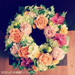 #アンジェのお花屋さん #39mom #monipla #アンジェwebshopファンサイト参加中母の日の贈り物にぴったり！リースになっているから飾れて良さそう♪のInstagram画像