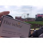 **楽天行ってきたよ〜⚾️イーグルスガールデーで球場がピンクに染まってキレイだった！野外のアルコールはやっぱり美味♡*The Whiteのお陰で日焼け止めの塗り直ししないで楽し…のInstagram画像