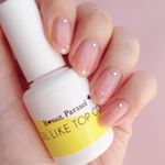 .新商品のIt NAIL Parasolのジェルライクトップコートをお試しさせていただきました。.ジェルライクトップコートはぷっくり厚盛り、紫外線カット、うるおいケアと様々な特徴の…のInstagram画像