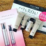 製薬会社さまから発売のスキンケアセット😊トラネキサム酸配合！抗炎症、美白効果で年齢肌に打ち勝ちたい💕使ってみて驚いたのは保湿効果！肌に優しくなじんでもっちりやわらかい肌にしてくれます。…のInstagram画像