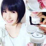 #プリエネージュプラセリッチオールインワンゲル#シミ対策 ができるオールインワンゲルぷるぷるで肌なじみのよい保湿力で美白もできちゃうオールインワン✨乾燥でメイク乗り悪かったのが…のInstagram画像
