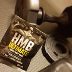 HMBアルティメイト・1日4粒にHMBを1,500㎎も配合され、従来のプロテインドリンクに比べて効率的かつ効果的な筋肉づくりをサポートするサプリメント。・筋肉量を増やすことは代謝を…のInstagram画像