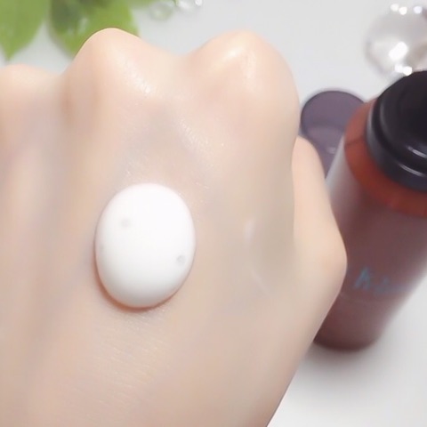 口コミ：動画【新感覚の泡状乳液】 ドゥー オーガニック ブライト サーキュレーター ミルクの画像（3枚目）