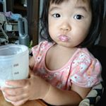 甘熟フルーツ青汁のお試しをさせて頂きました。青汁って苦いし、まずいというイメージがありました。牛乳と混ぜて娘が飲みました。美味しくて気に入ったみたいに「うまっ」と言いながら、勢いよく飲…のInstagram画像