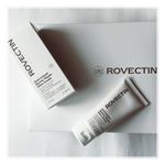 ⋆『ROVECTIN（ロベクチン）』の高濃度保湿クリームを使い始めています♡「低刺激なのに高保湿」のプレミアムクリームです。⋆素敵なデザインと上質な梱包、丁寧で親切な冊子だけでもう一目惚れ…のInstagram画像