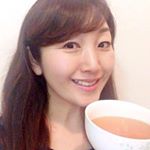 今海外セレブや日本のトップモデルなど美意識の高い「菌活女子」にも注目されてる、話題のコンブチャ💖私最初は、「昆布茶」と勘違いしてました（笑）「紅茶キノコ」のことなんですよ〜私も早速飲んでま…のInstagram画像