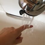 モニプラのモニター、プロ仕様手荒れ保護フィルム^_^薄くて、ぴったりフィットするから水仕事でもしみない、はがれない優れもの！ #PR #東洋化学株式会社 #プロ仕様 #手荒れ保護フィルム #手荒れ …のInstagram画像