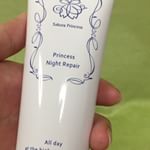 #桜花姫 #プリンセスナイトリペア80g 3,900円(税込) を使ってみましたよ〜♩。 塗って寝るだけ、洗い流さない保湿パックです。香りは天然ラベンダー精油の香りが控えめに香ります。お手入れの最…のInstagram画像