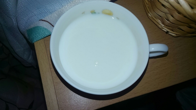口コミ：まずはミルクの画像（1枚目）