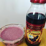 🍇有機アロニア100%果汁🍇皆さん。アロニア果実ってご存知ですか？ポリフェノールとカロテノイドを豊富に含み、抗酸化力が強いことからアロニアをのInstagram画像