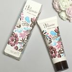 ドゥーオーガニックのハンド クリーム✨こっくりとテクスチャでゼラニウムの香り❤︎ベタつかなくて、しっとりします❤︎ #doorganic #ドゥーオーガニック #ハンドクリーム #monipl…のInstagram画像