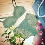 Chut！ INTIMATES（シュット！インティメイツ）のドレスイージーブラをゲット！着心地がよくって本当に素敵。また繊細なレースも高級感があって大好きです。色違いで揃えます！#chutin…のInstagram画像