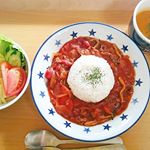 ☆☆☆☺今日のご飯☺#ハヤシライス#マカロニサラダ#オマール海老のビスクスープ*なんと！！ピエトロさんのオマール海老のビスクスープのモニターに選ばれました👏あり…のInstagram画像
