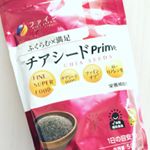 話題のスーパーフード『チアシード』以前はハワイの姉から送ってもらってましたが、最近は日本でも良質のものが手に入りやすくなりました💕サラダのドレッシングに混ぜたり、ヨーグルトに入れたり…のInstagram画像