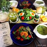 ・・Lunch with a dish kit was made with chicken Milanese and green minestrone basil・・こんにちは…のInstagram画像