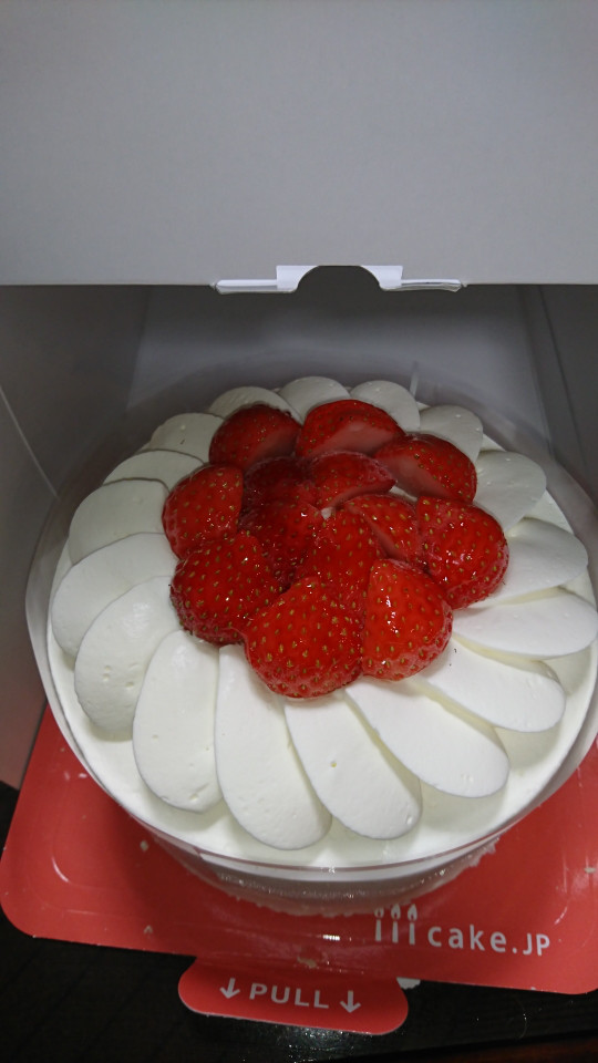 口コミ：
  (感想)Cake.jp　いちごデコレーションケーキ
の画像（2枚目）
