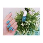 NAIL change💅paのネイルは、速乾だし発色もいいので、お気に入り🌟くすみカラーのブルーに爪先にちょこっとゴールドをのせて、アクセント🌼#paネイル #セル…のInstagram画像