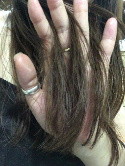口コミ：ノンシリコン・洗い流さないヘアリペアで広がりケアの画像（7枚目）