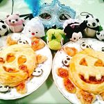 アクリのパイシートでパンプキンパイを作りました😆💓.親友と一緒にパイ作り楽しかった💕意外と色んな形に加工しやすくてびっくり！.一人でだとワタワタしてしまうけど、二人で色々話ながら作ると…のInstagram画像