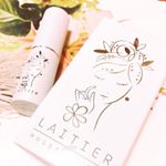 ⁂..【レチエモイスチャーリップ】..☘︎..【商品情報】ホホバ油、シアバター、オリーブ油が唇の角質層にうるおいを与え、なめらかな唇に導くリップクリームです。ビ…のInstagram画像