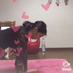 今日も、マンスリーで申し込んだばかりの#ヨガライブのレッスンを受けました。画面を見ながら自分の部屋でリアルタイムで指導して頂けるのが楽しい☺️✨スマホだけでも、PCからでもオッケーです。今日受…のInstagram画像