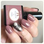 ＊@eternalbasic  のメゾンドジェル、ロマンスモーブをお試しさせていただきました💅・優しさ生まれの1ステップ美容液ジェルとうたっているだけあってケラチンやコラーゲンが配合されて…のInstagram画像