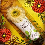 ワンダーフラワー🌼ブルームヴェールハンドクリームジェル (フリージアルネッタの香り)お花の香りのヴェールに包まれて、しなやかにするハンドクリーム。ジェルタイプでみずみずしくうるおい、べたつ…のInstagram画像