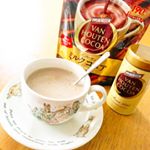 ..最近家族でハマってるココア ☕️ホットの豆乳に、バンホーテンのミルクココアとココアパウダーをひと匙ずつ 💕満腹感があっていい感じ💘産後食欲が止め処なくて…目一杯食べたの…のInstagram画像