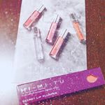 💜💜🤫HI・MI・TU🤫💜💜『シークレットリッププランバー』💄💄💄ふくよかな唇へ、ひとさしの蜜を💋💋💋育む、唇美容液です😘さっそく使ってみました🙋デザインは、リップグロスでよくみる感じのデ…のInstagram画像