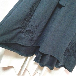 口コミ：【ファッション】&byP&D ベルト付刺繍フィッシュテールスカートの画像（3枚目）