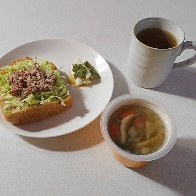 口コミ投稿：コンビーフマヨトーストで朝ごはん。モンマルシェ様から「野菜を食べるレンジカップ…