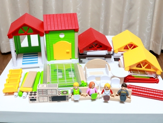 口コミ：BRIO ヴィレッジ ホームセット＆ヴィレッジ 追加パックの画像（6枚目）