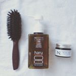 ここ最近乾燥が本当に気になりますね😹髪の毛も静電気もれなく発生中でございます。 でも髪の毛を少し切ったので、だいぶ毛が綺麗になりました。そして最近お試しさせて頂いているシャンプーもかなりオ&hellip;のInstagram画像