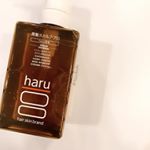 haru　黒髪スカルププロ3888円（税込） 雑誌でも話題のharu黒髪スカルププロといったら特に注目されているのが、１００％天然由来にこだわり、頭皮洗浄・育毛・白髪ケアを叶えるオールイン…のInstagram画像