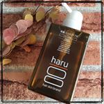 haru 黒髪スカルプ・プロ☘️ノンシリコン、こだわりの100%天然由来のオールインワンシャンプー⭐️頭皮洗浄・育毛・白髪ケアまで叶えてくれます✨天然ココナッツ油由来の洗浄成分がしっかり汚…のInstagram画像