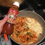 鍋キムチの素でダッカルビ&ピリ辛もやしを作りました♡辛いのが苦手な人でも子供でも食べれる辛さだったよ(o^^o)#ホシサンレシピ #ホシサンキムチ鍋の素 #ホシサン #鍋の素 #調味料 #クッ…のInstagram画像