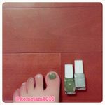 またまたセルフでフットネイル〜🖐💎✨今回は #paネイル の #新シリーズ #paダイヤモンドダスト を使いました🖐🌹#paネイルカラープレミアaa201 と #paネイルカラープレミアaa194 を…のInstagram画像