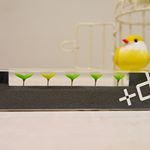 *北風が冷たい冬の日我が家にほっこり 息吹を感じるつややかな緑の新芽が双葉を広げました。朝露を浴びて にょきにょきっ♪・単調な日々の暮らしの中で 軽やかな気分になれる小さな遊び心を…のInstagram画像