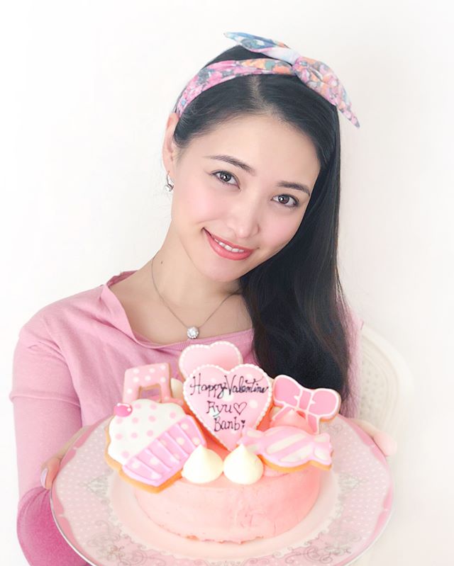 アイシングクッキー乗せ プリンセスケーキ 5号 15cmのクチコミ 口コミ Instagram一覧 Cake Jpファンサイト モニプラ ファンブログ