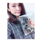 元気の秘訣は黒にんにく💪朝スッキリ起きれなかったり、疲れが取れず一日中だるさを感じていたのですが毎日一粒食べるようになり毎日スッキリ😊.プルーンのような程よい甘さがあり食べやすい😍.…のInstagram画像