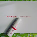 warewエマジョンリッチ美容乳液です。漢方オーガニックコスメ寒さと乾燥による老け見え肌に。トロっとしていて、肌にとてもなじみやすいですね。#w…のInstagram画像