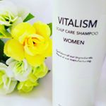 ..VITALISM SCALP CARE SHAMPOO.頭皮のプロが提案する「自宅でできるスカルプケア」.頭皮のプロフェッショナルがヘアケアとスカルプケアを同時に叶えられるよう開…のInstagram画像