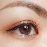 I am testing out the coloured contacts named ‘Minette’ produced by a Japanese model Akemi Darenogare…のInstagram画像
